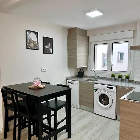 Cozy Flat 5 Mins From The Beach Gijon Exterior photo